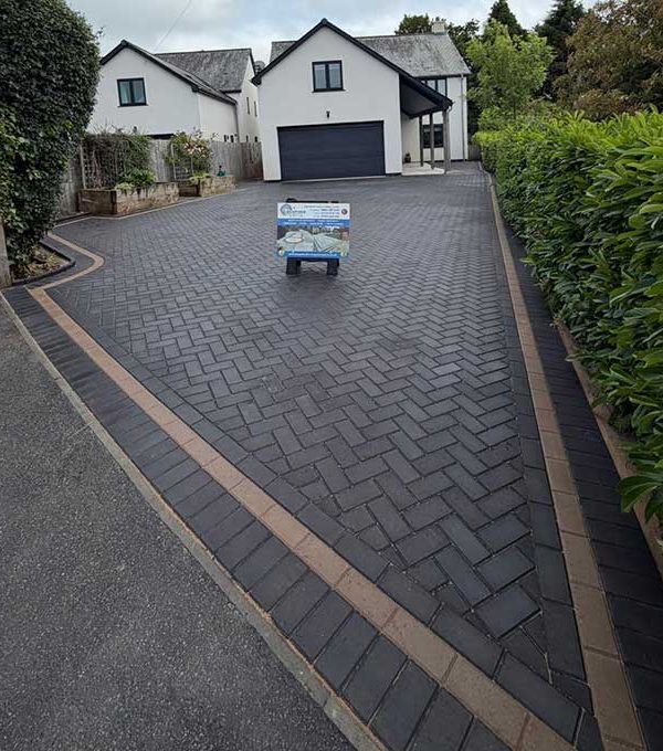 bespoke-drives-patios-1 bespoke-drives-patios-1